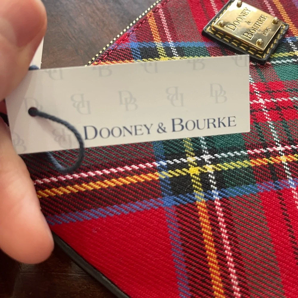 NWT Dooney & Bourke clutch - Picture 6 of 7